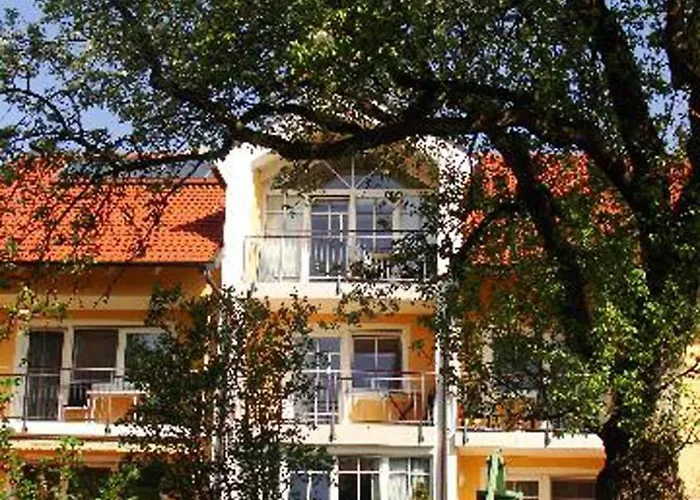 Appartementhaus Loewenzahn Apartahotel 3*