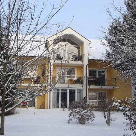 公寓式酒店 Appartementhaus Loewenzahn 3*